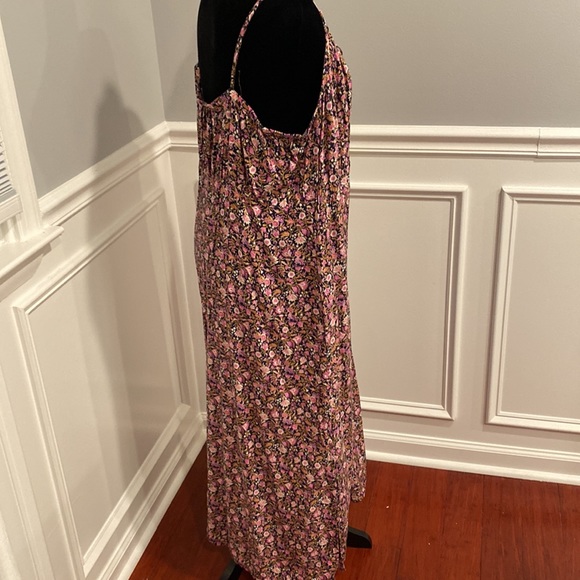 NWOT💕 Beautiful Soft Maxi - Picture 6 of 9
